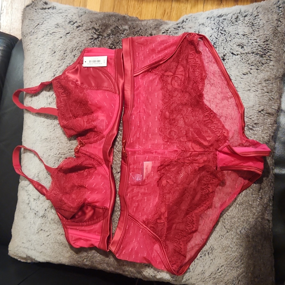Red bra and panties set, size 40C and 1X, Adore Me